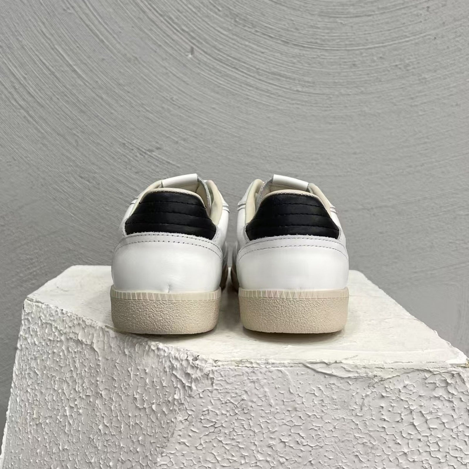 Alohas Tb.490 Color white Original com Leather sneakers