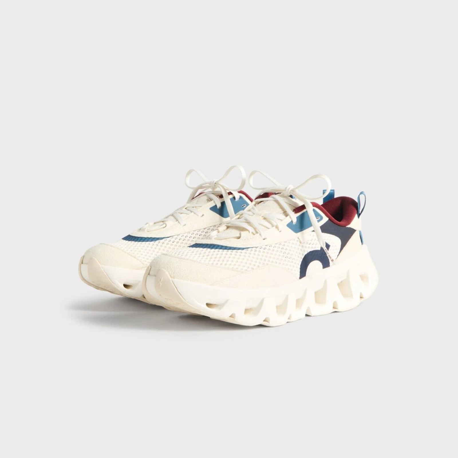 On Running K-Tech 2 Kith White Real Teal