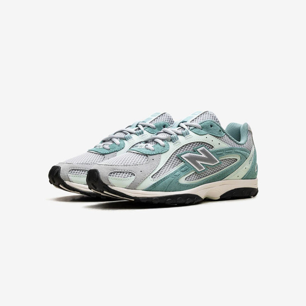 Kith x New Balance 204L 'Bluebell'